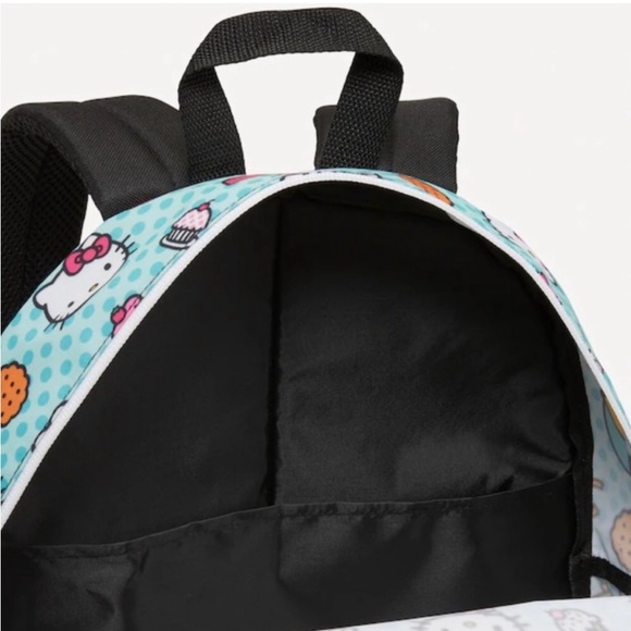 Hello kitty backpack - Picture 2 of 2